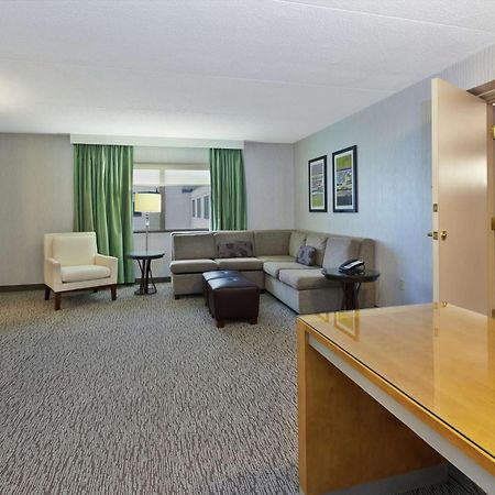 เอมบาสซี สวีท บาย ฮิลตัน ออเบิร์น ฮิลล์ Hotel ออเบิร์นฮิลล์ส ภายนอก รูปภาพ